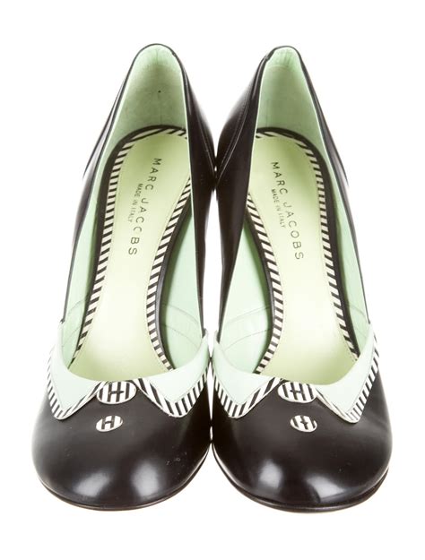 Marc Jacobs Pumps for Women .